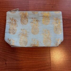 Shiraleah Chic Gold Accent Pouch